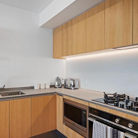 Winona Of Wanaka - Luxury Lakefront Apartment المظهر الخارجي الصورة